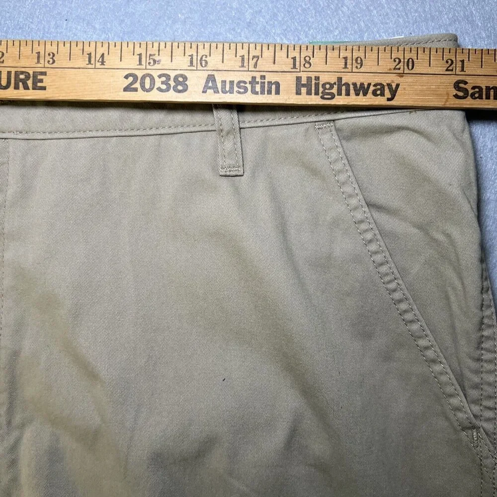 Wrangler Cargo Shorts NWT Mens 42 Relaxed Fit Beige Khaki Pockets Cotton